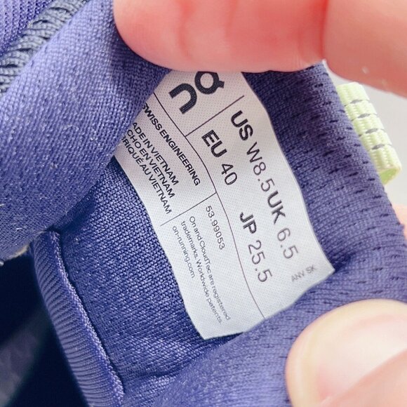 NEW On Cloudtrax Hiking Boot Sneaker Running Shoe Reseda/ Lavender Womens US 8.5 - Picture 13 of 13